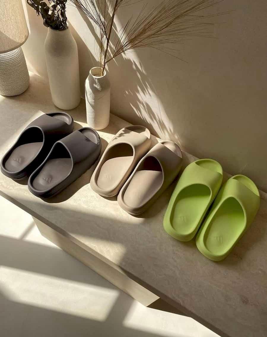 Yeezy Slides - SOLE AU