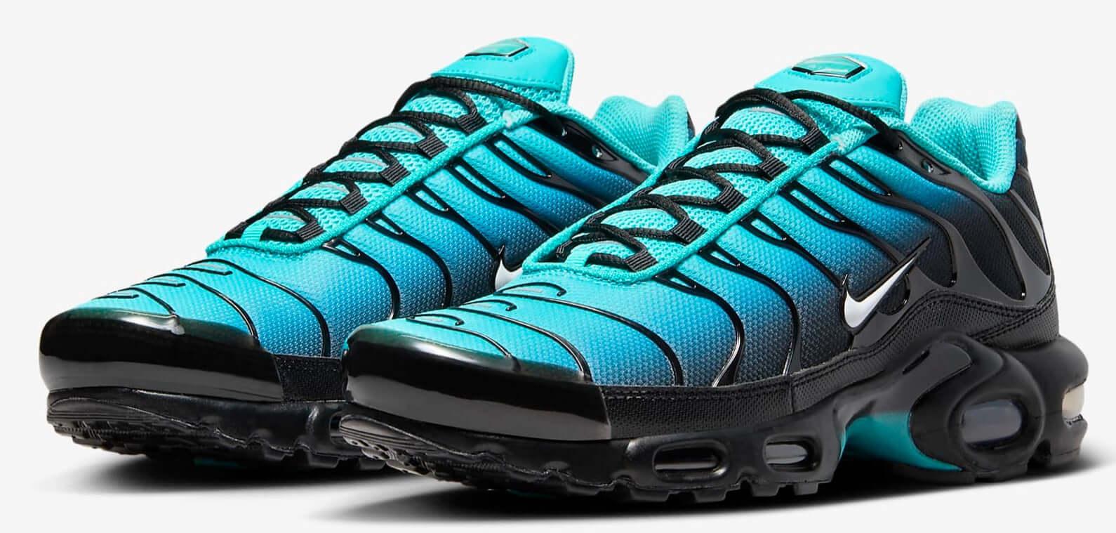 Aqua blue air max 2024 plus